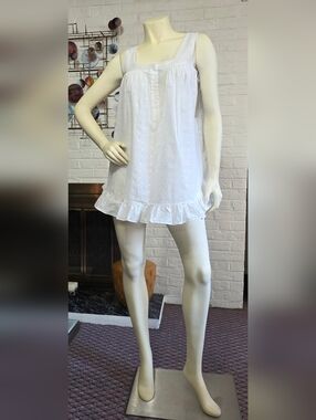 HEIRESS | White Eyelet Ruffle Hem Nightie